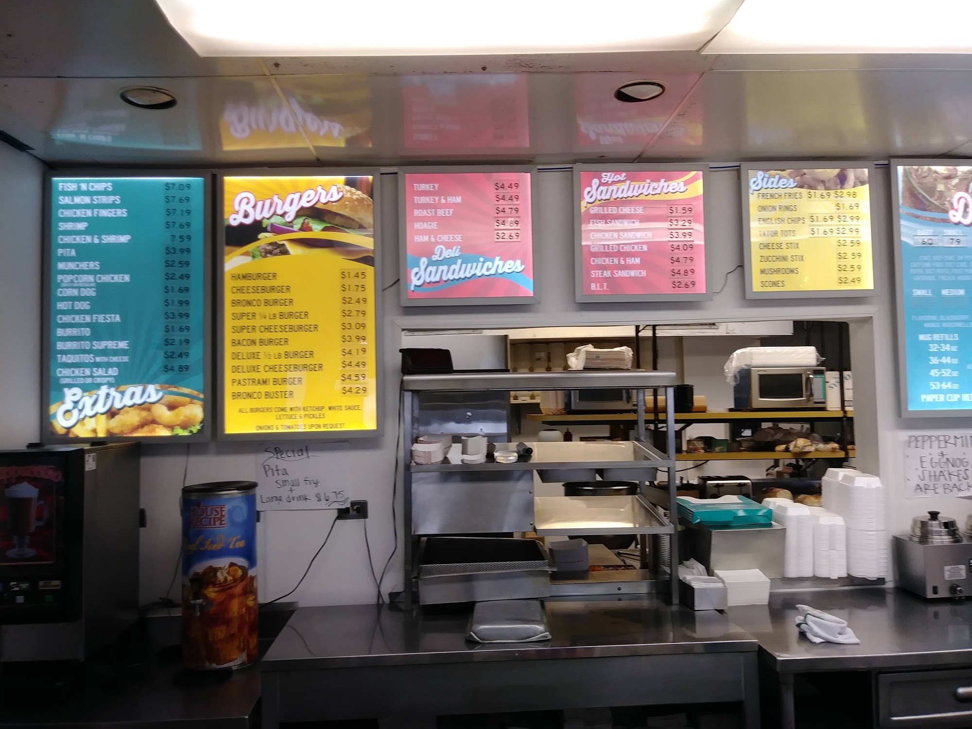 Brad’s Food Hut Traveling with Justin